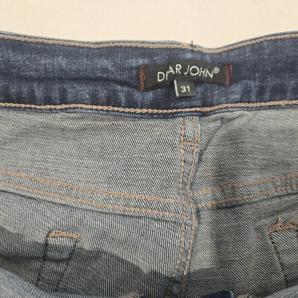 Dear John Jean Shorts Size 31 - Picture 4 of 10